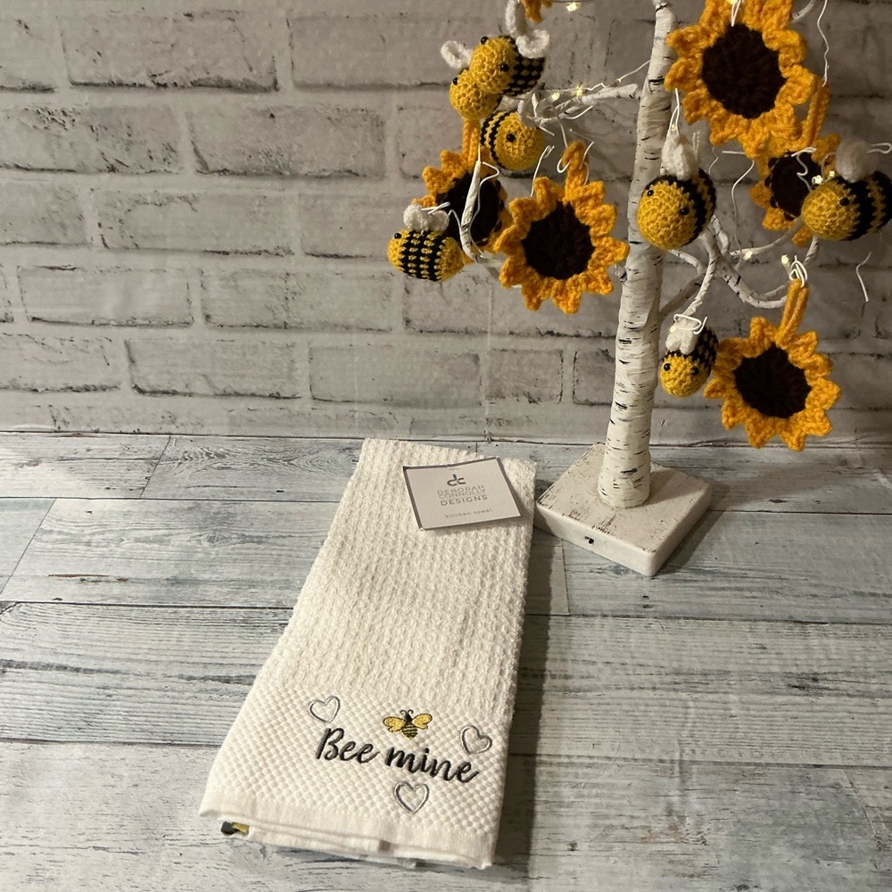 Deborah Connolly Set of 2 Bee Mine Bumblebee Kitchen Towels